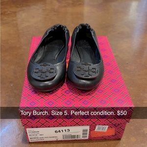 Tori, Burch, black flats